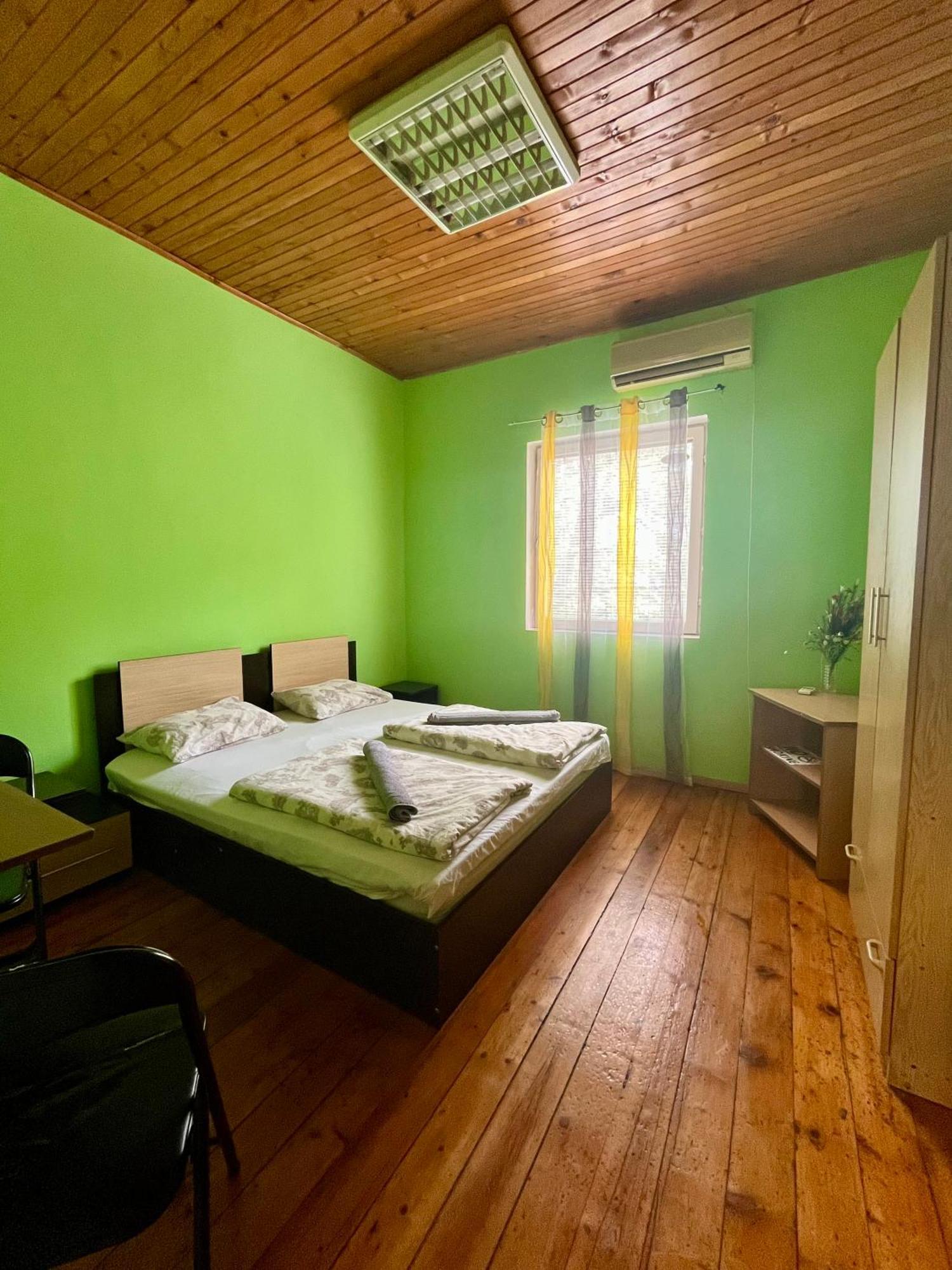Elegance On A Budget - Rooms For Rent In Sofia Center Bagian luar foto