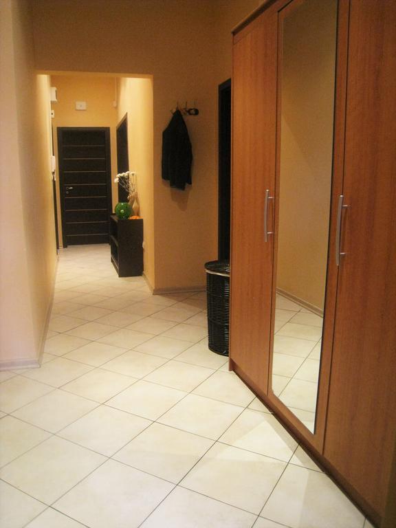 Elegance On A Budget - Rooms For Rent In Sofia Center Bagian luar foto